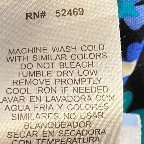 SB Scrubs Top Womens Small Black Blue Floral Short Sleeve Healthcare Nursing - Picture 12 of 12